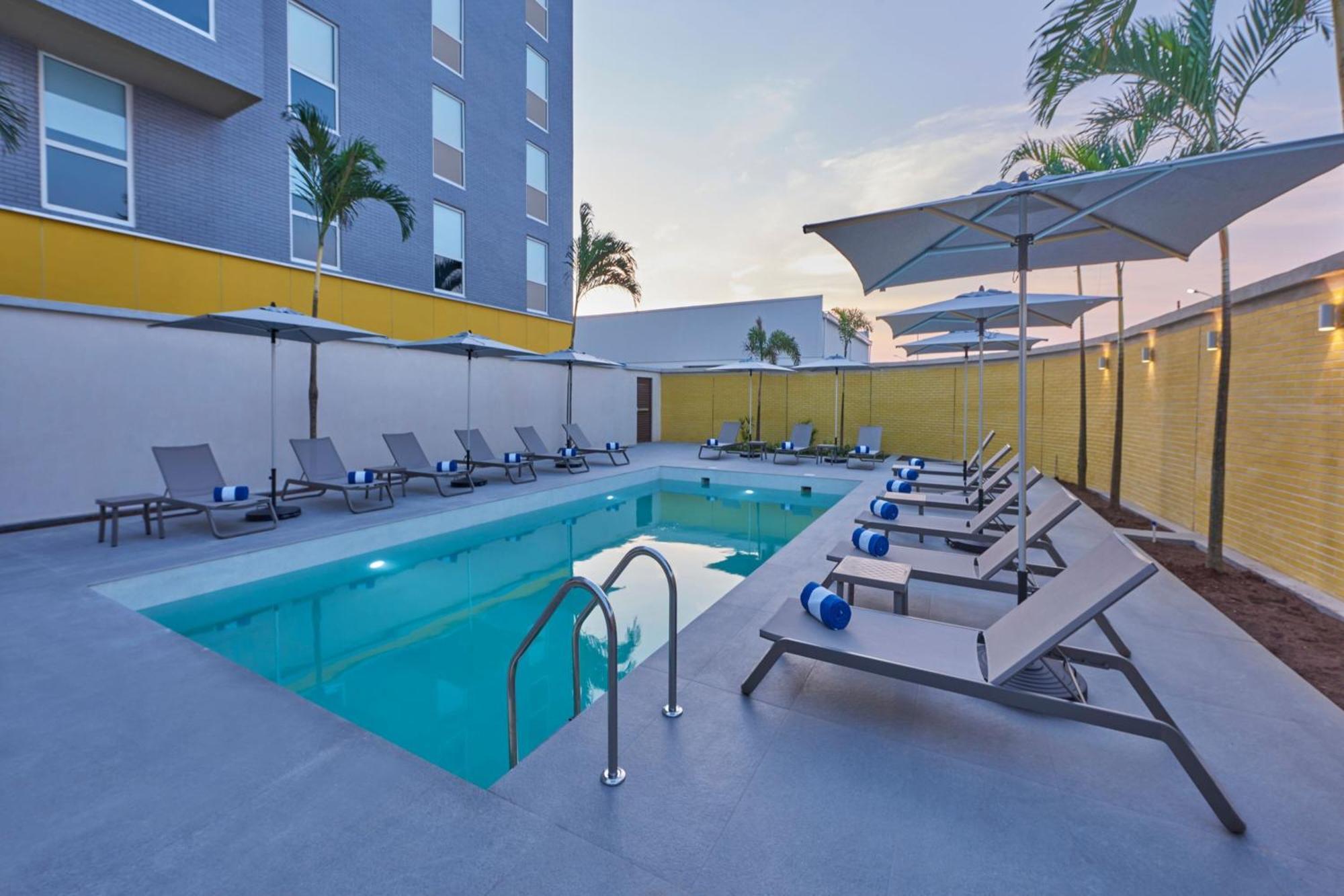 City Express By Marriott Cancun Aeropuerto Alfredo V. Bonfil Exterior photo
