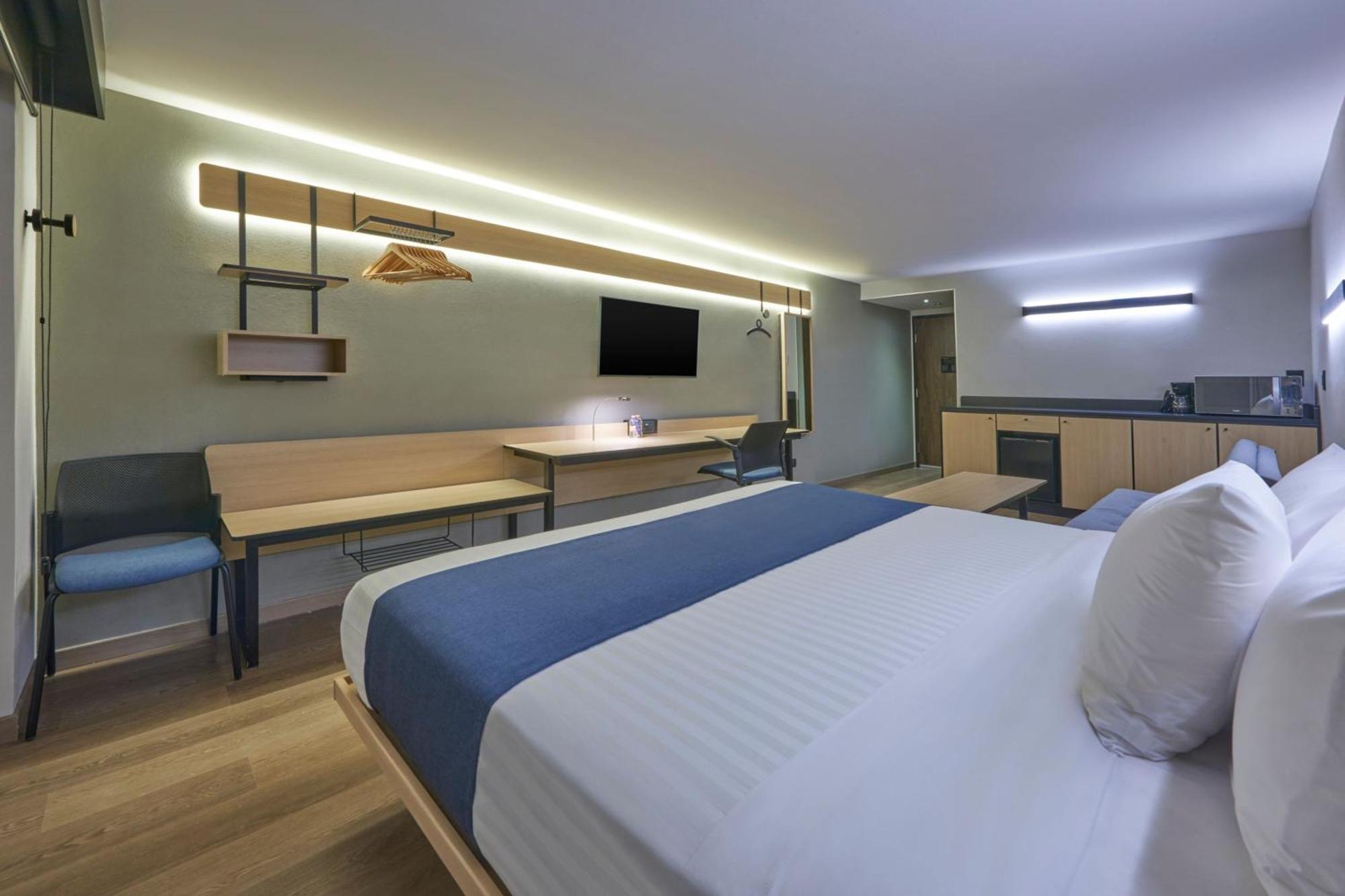 City Express By Marriott Cancun Aeropuerto Alfredo V. Bonfil Exterior photo