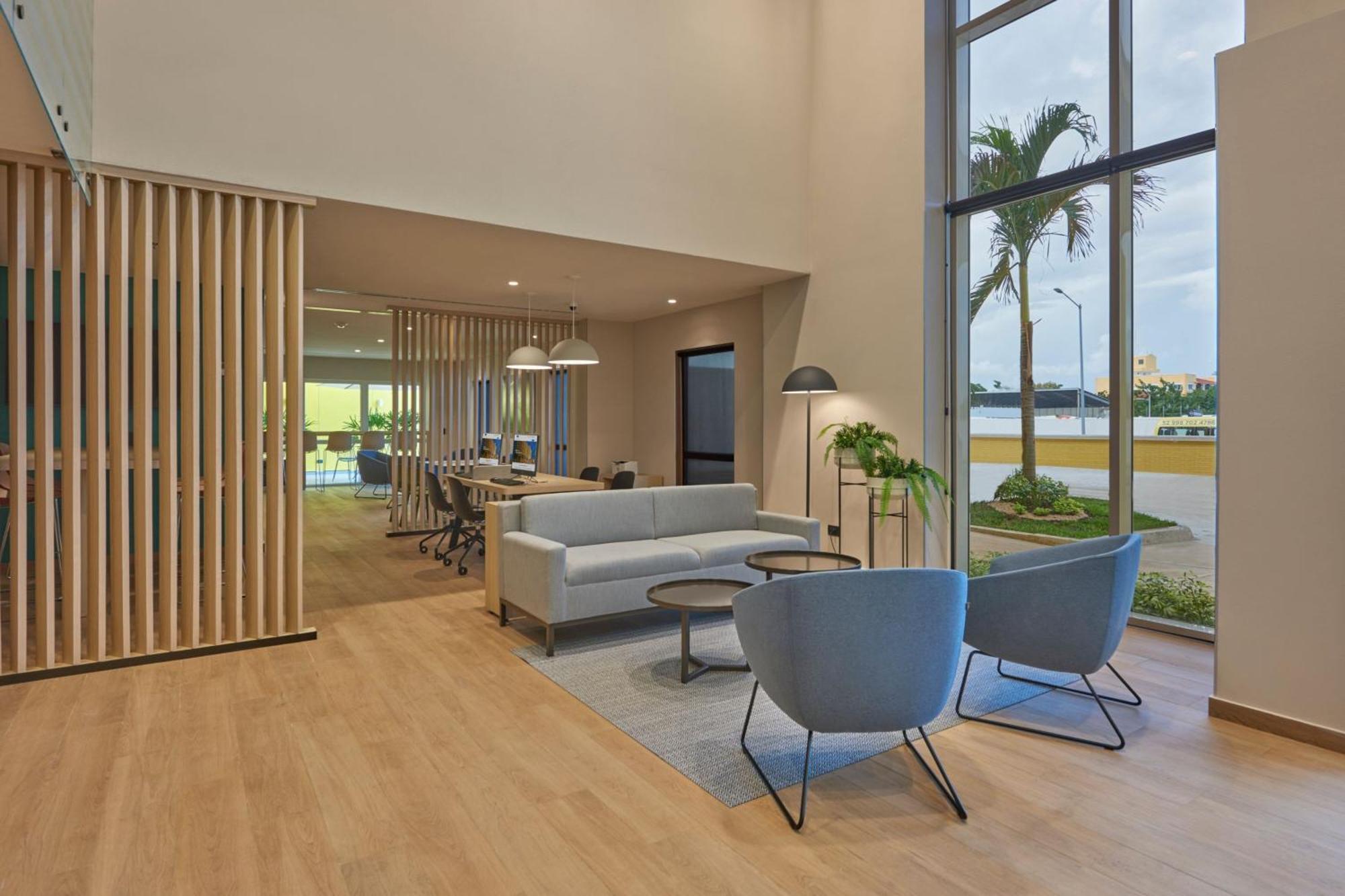 City Express By Marriott Cancun Aeropuerto Alfredo V. Bonfil Exterior photo